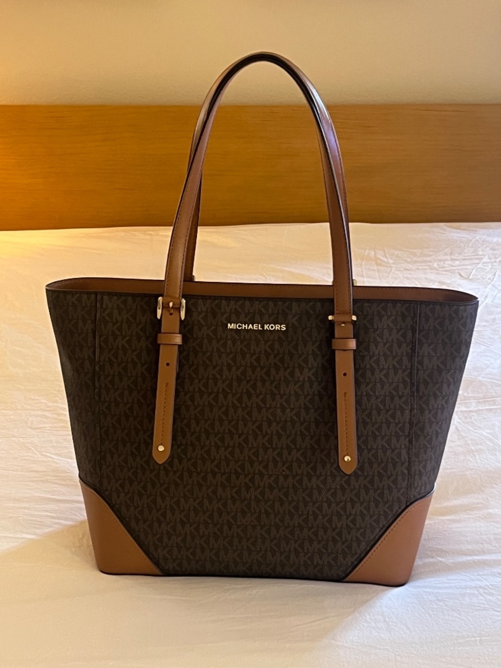 Michael Kors Brown Logo Handbag - Picture 3 of 6